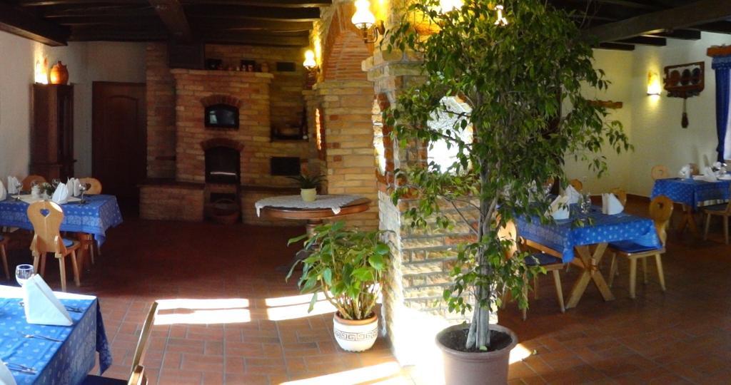 Szel Fiai Fogado Otel Nyúl Dış mekan fotoğraf